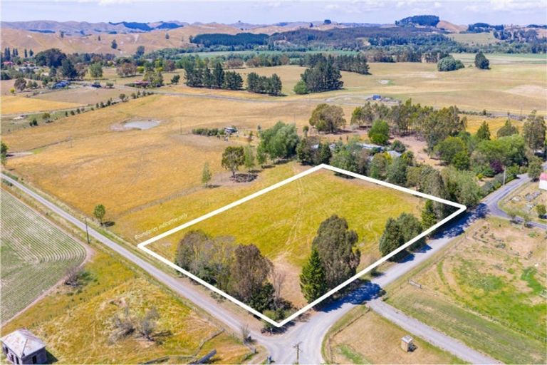 Photo of property in 30 Pa Street, Waipawa, 4275