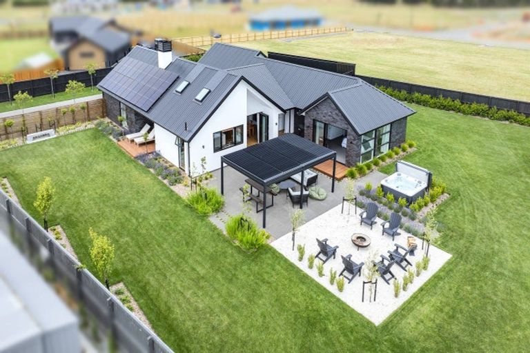 Photo of property in 42 Ridgeland Way, West Melton, 7618