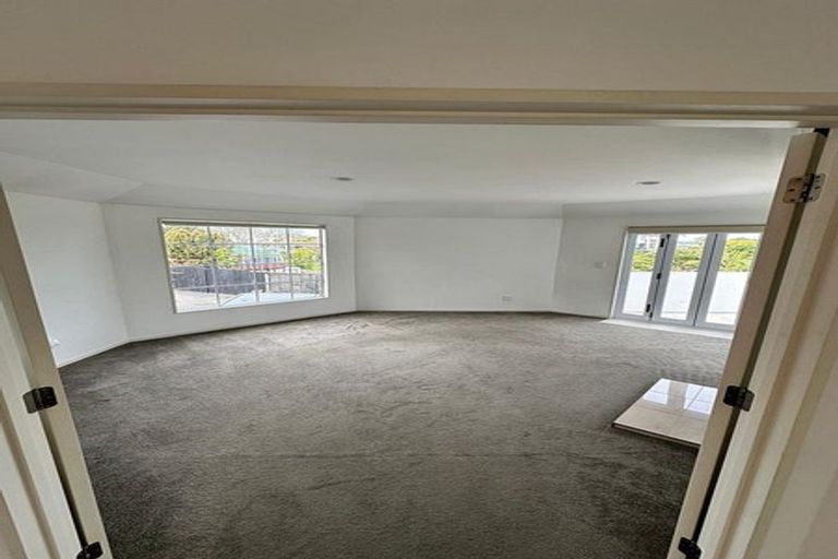 Photo of property in 2/13 Markham Place, Bucklands Beach, Auckland, 2012