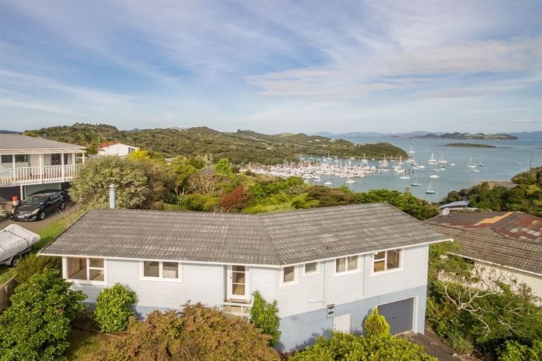 Photo of property in 57 Doves Bay Road, Kerikeri, 0294