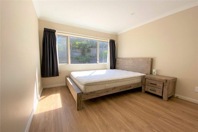 Photo of property in 84 Killybegs Drive, Pinehill, Auckland, 0632