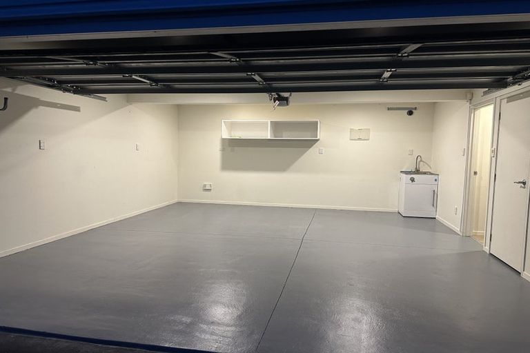Photo of property in 19 Allington Road, Massey, Auckland, 0614
