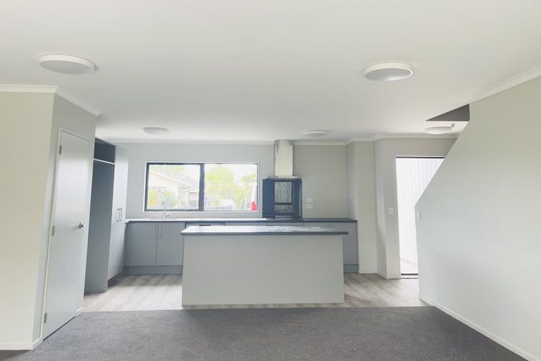 Photo of property in 6a Melleray Place, Randwick Park, Auckland, 2105