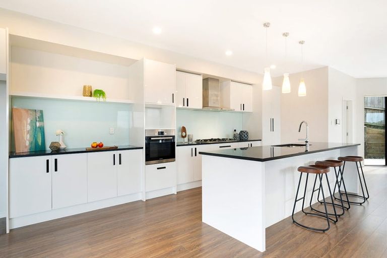 Photo of property in 55 Platinum Rise, Ranui, Auckland, 0612