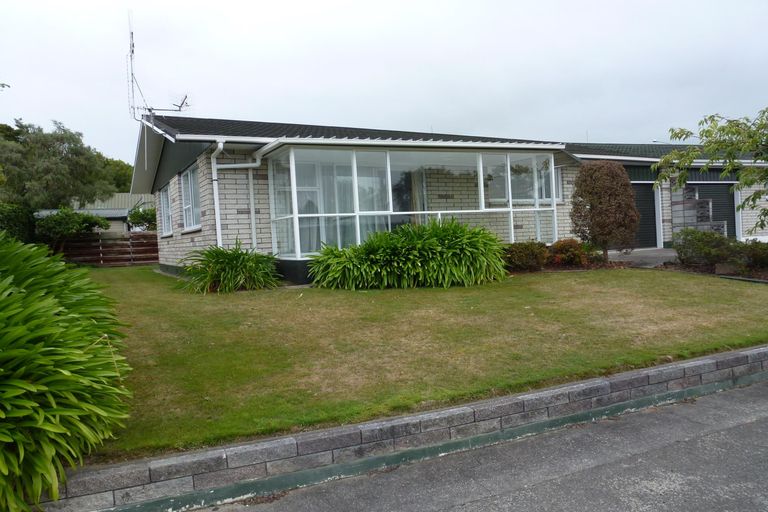 Photo of property in 21 Mudgway Place, Awapuni, Palmerston North, 4412
