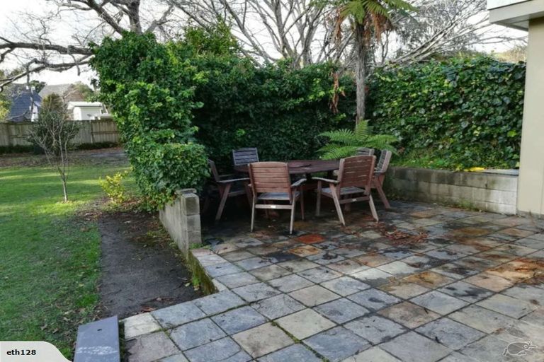 Photo of property in 27b Chatsworth Road, Silverstream, Upper Hutt, 5019