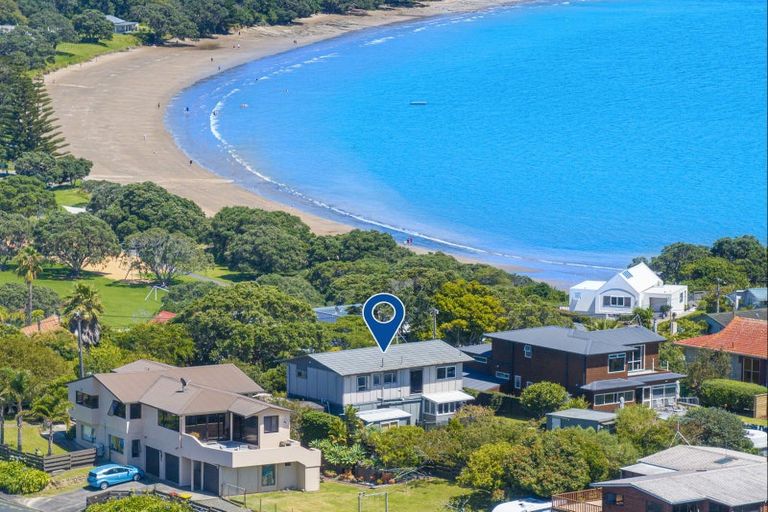 Photo of property in 29 Melandra Road, Stanmore Bay, Whangaparaoa, 0932