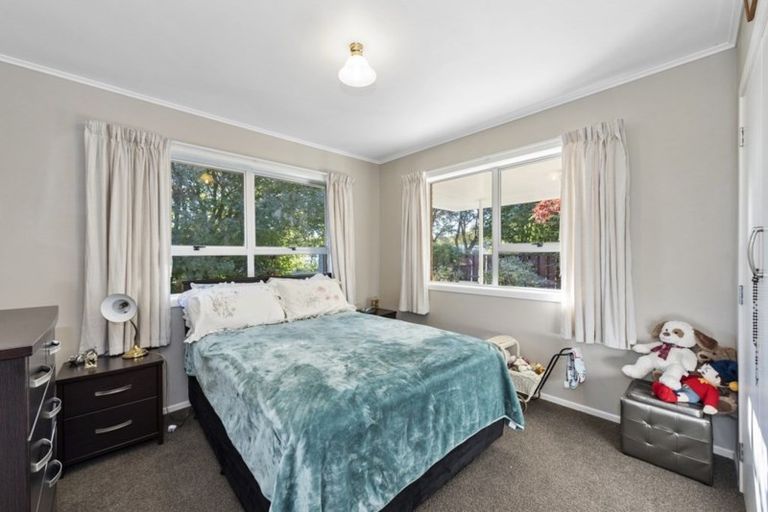 Photo of property in 11 Fiona Place, Dinsdale, Hamilton, 3204