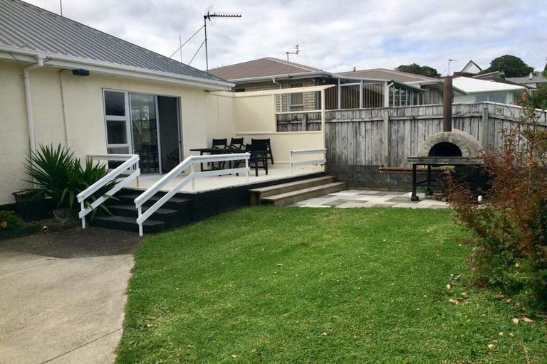 Photo of property in 179 Mangorei Road, Merrilands, New Plymouth, 4312