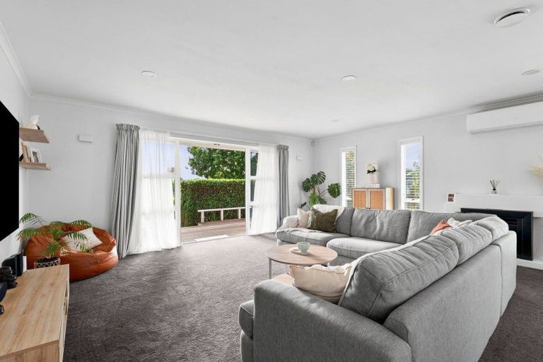 Photo of property in 3 Churchill Place, Cambridge, 3434