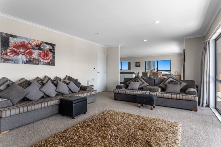 Photo of property in 14 Commodores Close, Coastlands, Whakatane, 3120