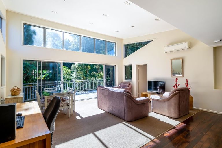 Photo of property in 4 Berne Place, Birkenhead, Auckland, 0626