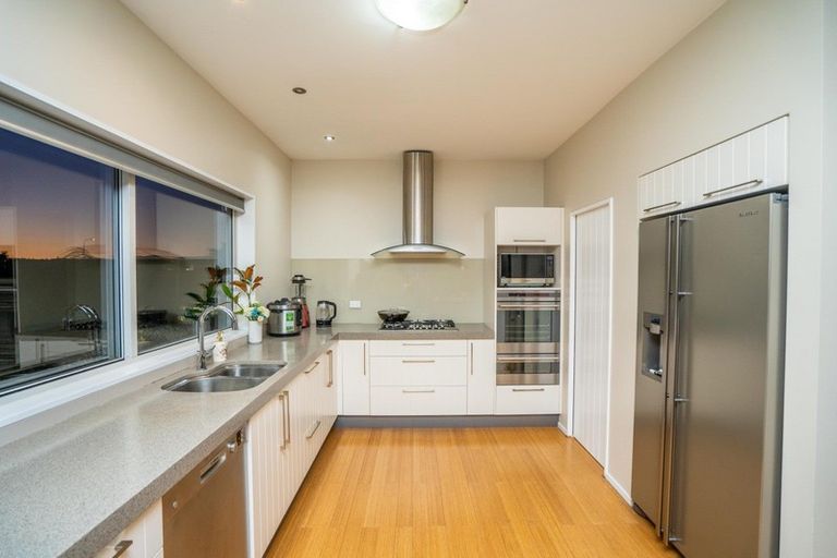 Photo of property in 3 Whitcombe Place, Darfield, 7571