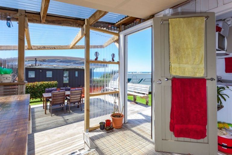 Photo of property in 105 Titiro Place, Onemana, Whangamata, 3691