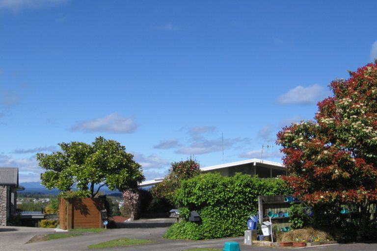 Photo of property in 1/6 Armstrong Grove, Hilltop, Taupo, 3330