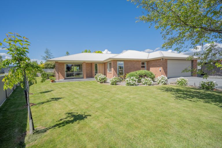 Photo of property in 12 Juniper Close, Alexandra, 9320