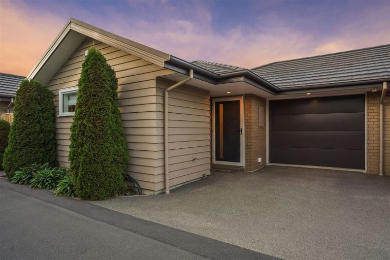 Photo of property in 6/198 Racecourse Road, Sockburn, Christchurch, 8042