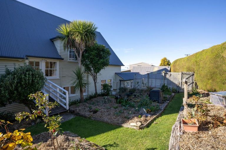 Photo of property in 40 Major Hornbrook Road, Mount Pleasant, Christchurch, 8081
