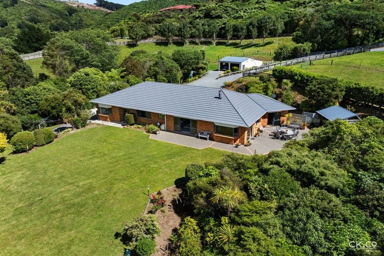 Photo of property in 8a Garrett Place, Riverstone Terraces, Upper Hutt, 5018
