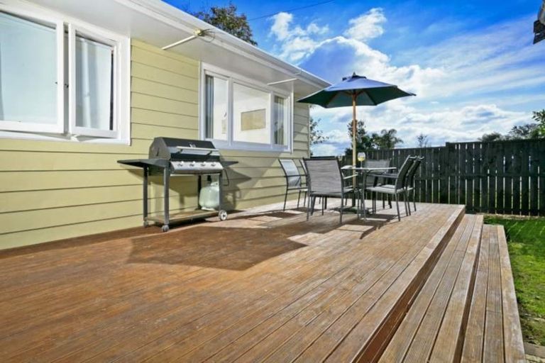 Photo of property in 1/73 Bond Crescent, Forrest Hill, Auckland, 0620