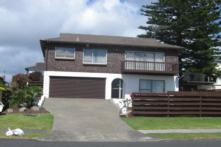Photo of property in 1/16 Quebec Road, Milford, Auckland, 0620
