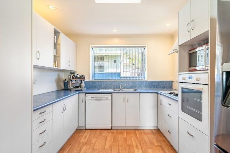 Photo of property in 94 Manuka Street, Stokes Valley, Lower Hutt, 5019