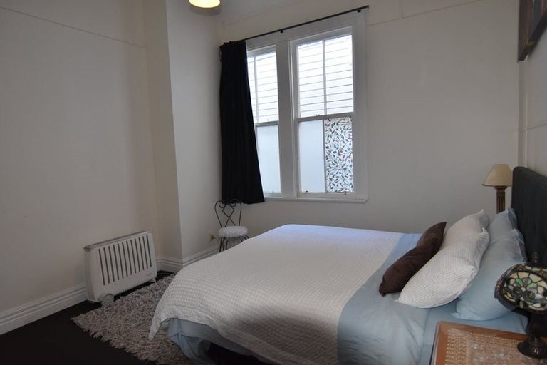 Photo of property in 16 Austin Street, Mount Victoria, Wellington, 6011