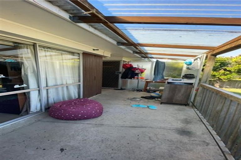 Photo of property in 2/2 Yacht Place, Bucklands Beach, Auckland, 2012