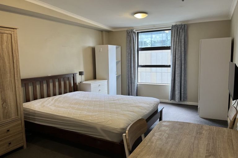 Photo of property in Aitken Street Apartments, 705/5 Aitken Street, Thorndon, Wellington, 6011