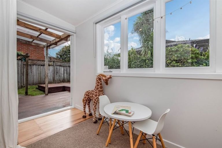 Photo of property in 1/10 Coronation Street, Belmont, Auckland, 0622