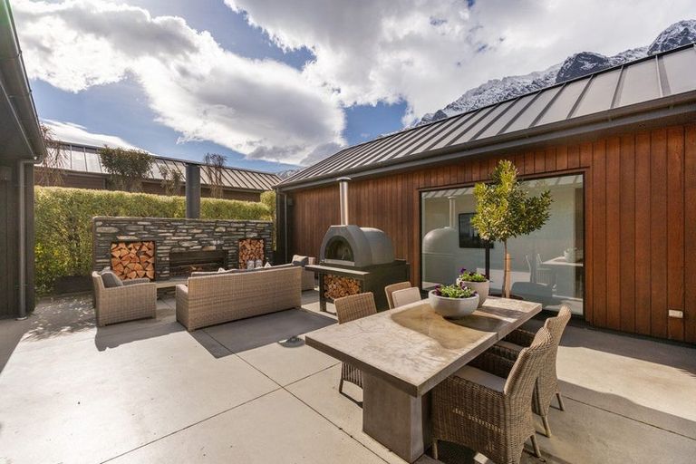 Photo of property in 15 Ellesmere Avenue, Jacks Point, Queenstown, 9371