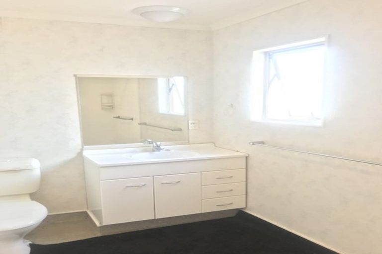 Photo of property in 4/28 Third Avenue, Tauranga, 3110