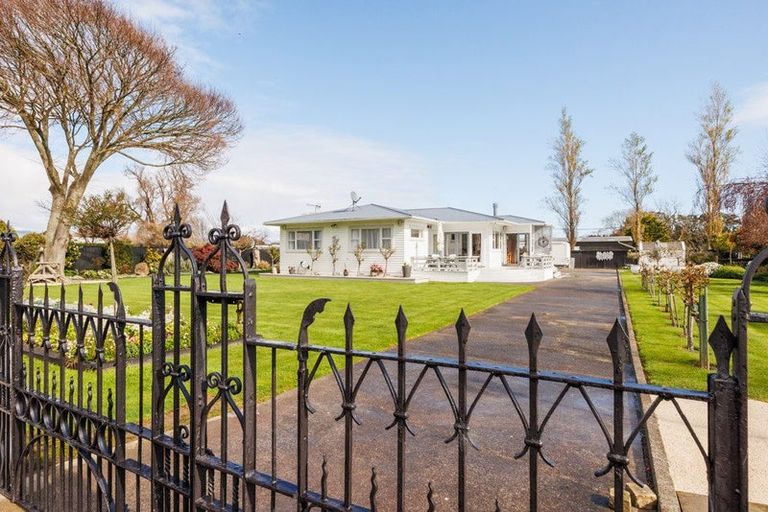 Photo of property in 52 Te Wanaka Road, Awapuni, Palmerston North, 4412