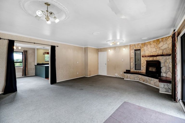 Photo of property in 24 Tainui Terrace, Inglewood, 4330