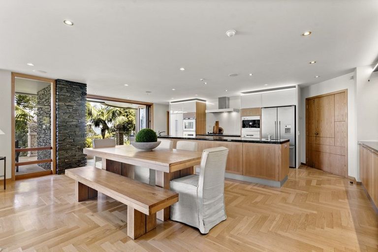 Photo of property in 104 Kauri Road, Laingholm, Auckland, 0604