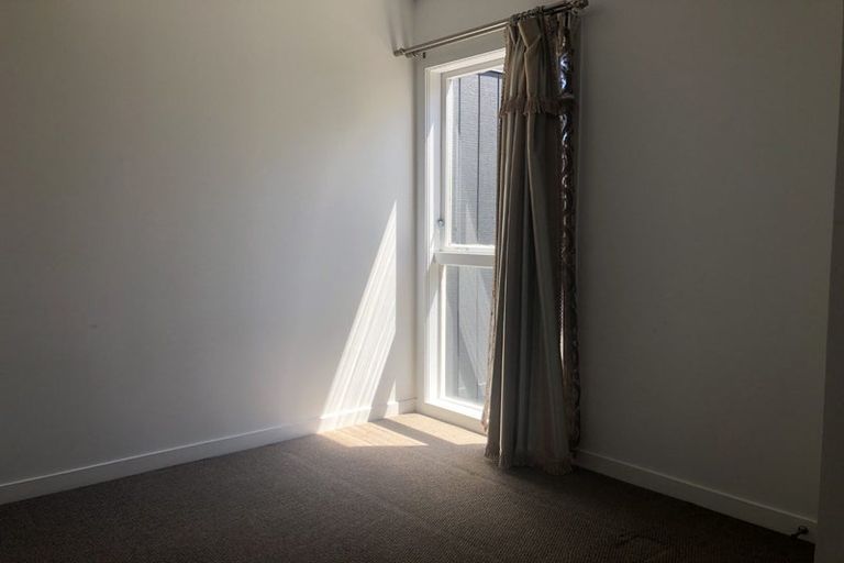 Photo of property in 66 Elliott Avenue, Bayview, Auckland, 0629