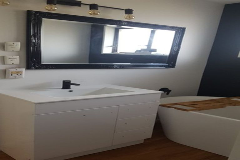 Photo of property in 2/136 Milton Street, Somerfield, Christchurch, 8024