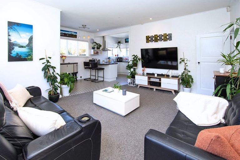 Photo of property in 35 Tilford Street, Woolston, Christchurch, 8062