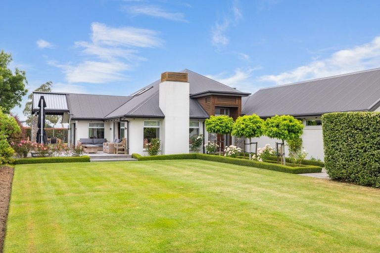 Photo of property in 33 Rotherham Drive, West Melton, 7618