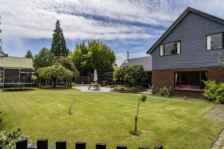 Photo of property in 11 Janelle Place, Rangiora, 7400