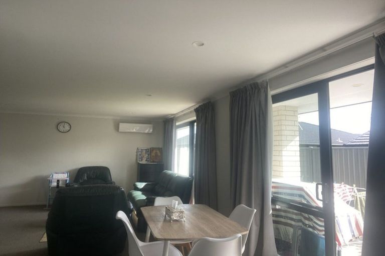 Photo of property in 15 Taffe Crescent, Pyes Pa, Tauranga, 3112