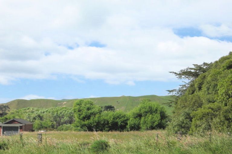 Photo of property in 10 Monkhouse Street, Tolaga Bay, 4077