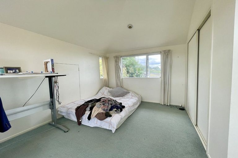 Photo of property in 4 Portal Place, Murrays Bay, Auckland, 0630