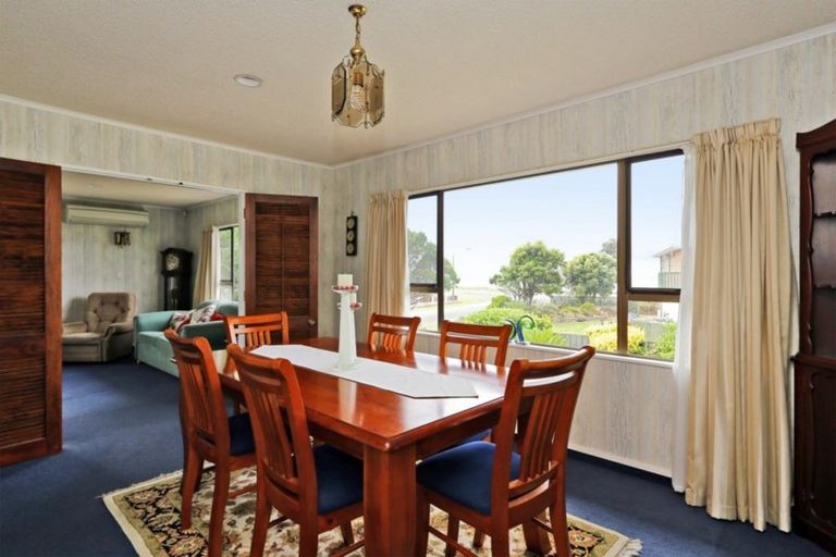 Photo of property in 2 Thurley Place, Bay View, Napier, 4104