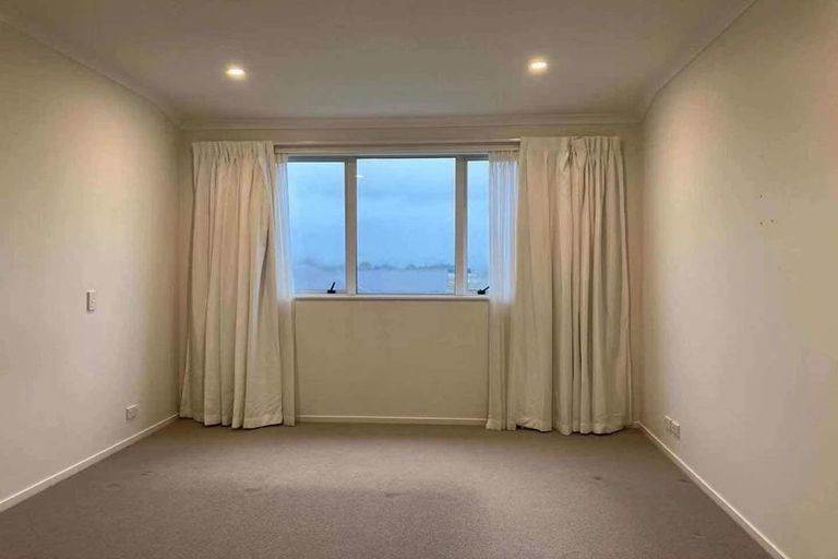 Photo of property in 61 Whenuapai Drive, Whenuapai, Auckland, 0618