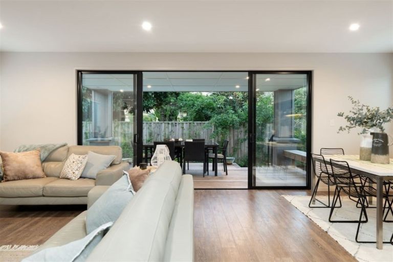 Photo of property in 255b Oceanbeach Road, Mount Maunganui, 3116