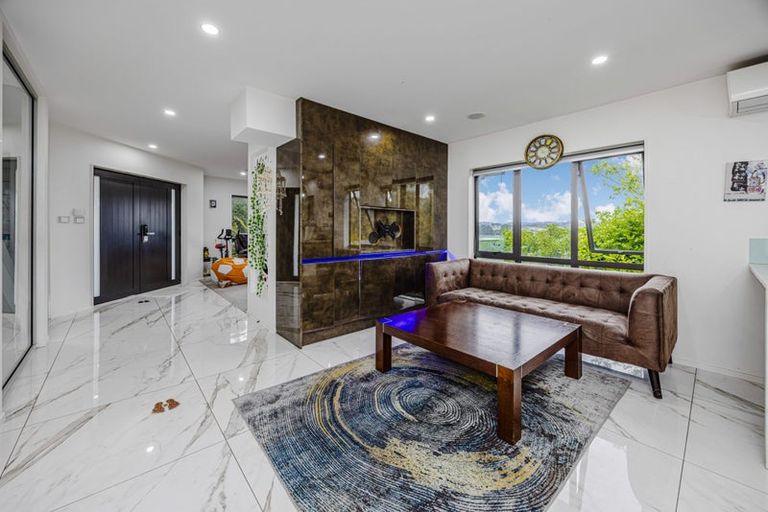 Photo of property in 276a Sturges Road, Henderson, Auckland, 0612