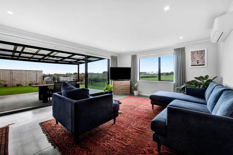 Photo of property in 24 Papawhero Drive, Bell Block, New Plymouth, 4312