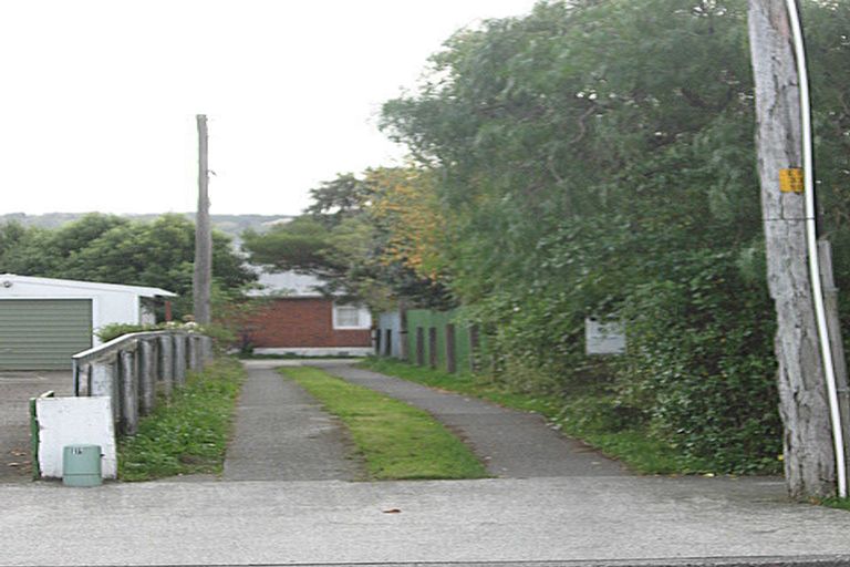 Photo of property in 60a Oxford Terrace, Epuni, Lower Hutt, 5011