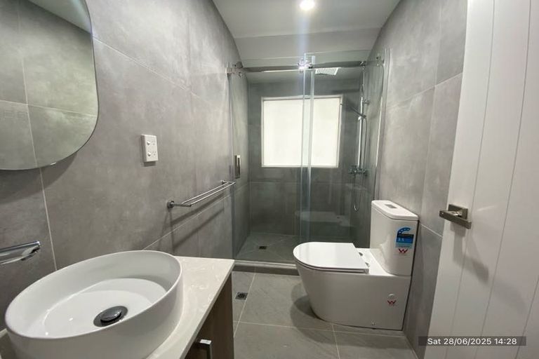 Photo of property in 67b Beeston Crescent, Manurewa, Auckland, 2102